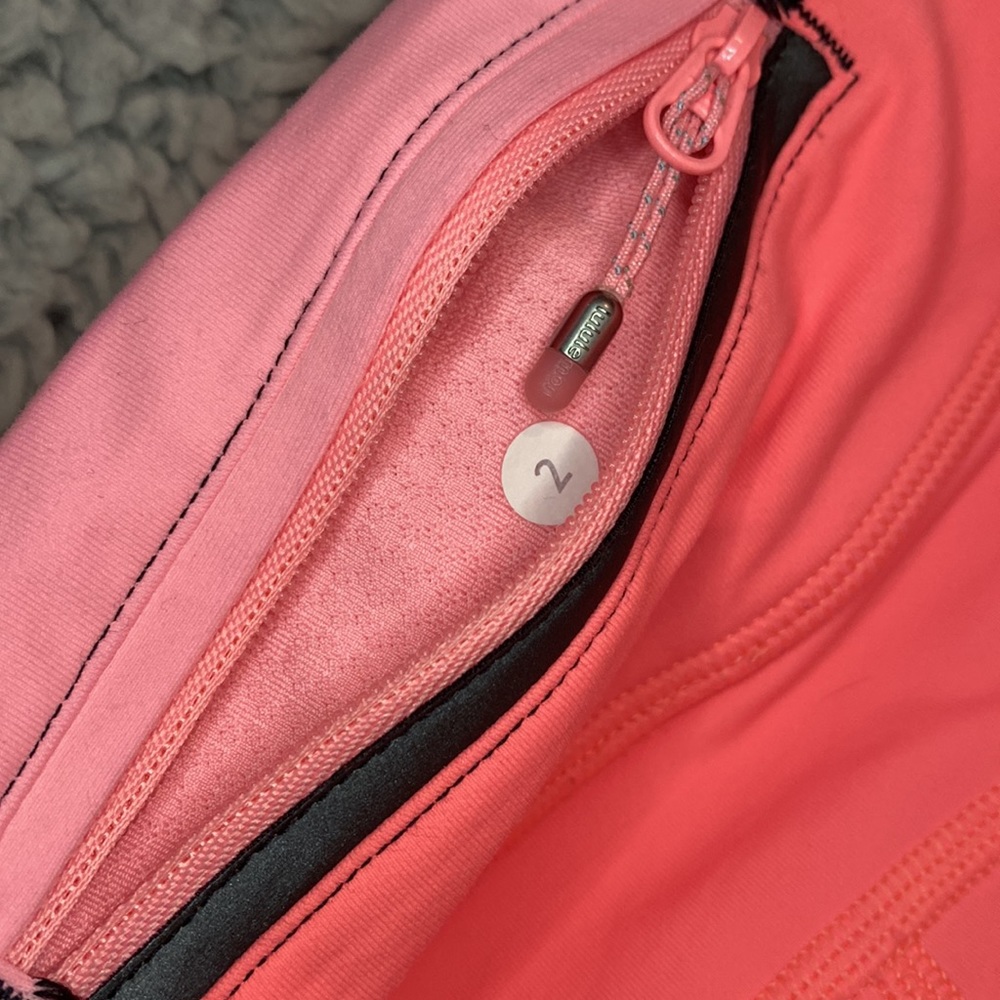 Lululemon 🍋 - Picture 13 of 17
